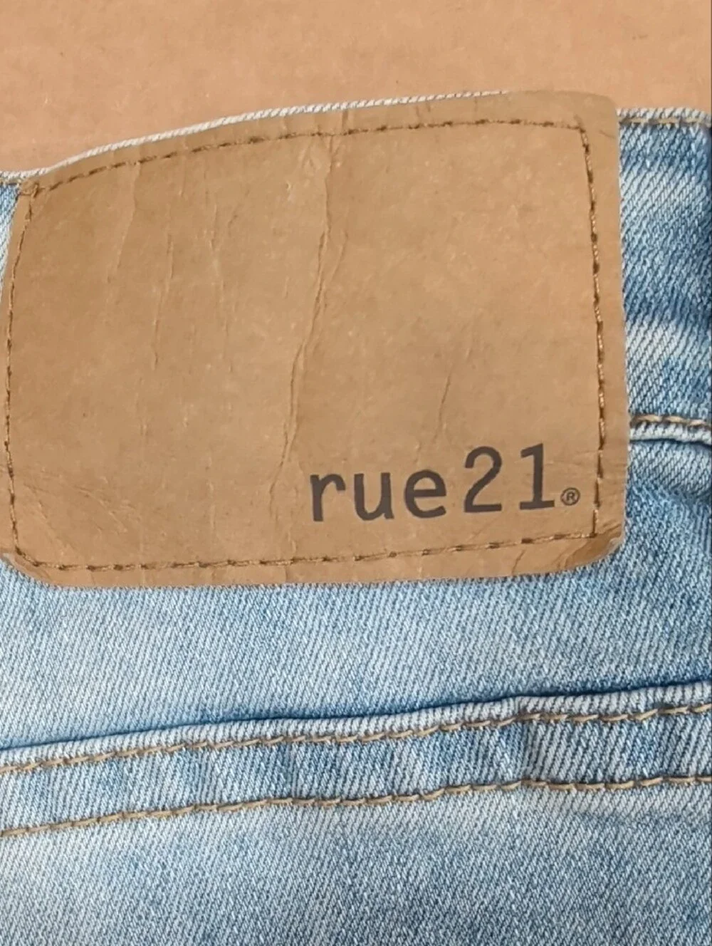 Rue21  Man's Light Denim Skinny Jeans - Faded Blue Size 30/30